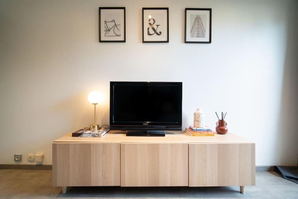 Air-Conditioned Apartment With Private Parking Marseille Exterior photo