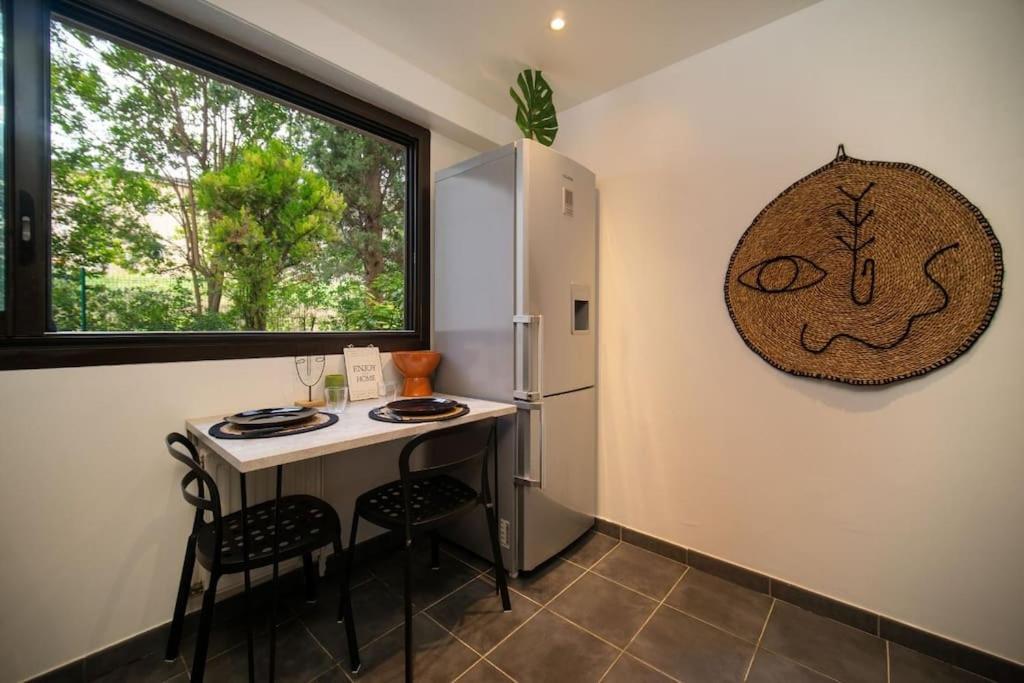 Air-Conditioned Apartment With Private Parking Marseille Exterior photo